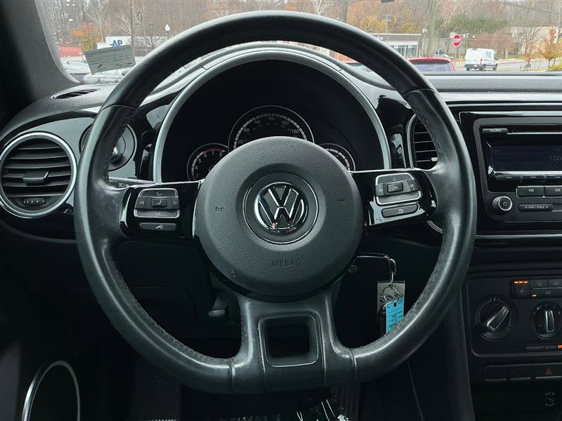 Used 2015 Volkswagen Beetle 1.8T image 28