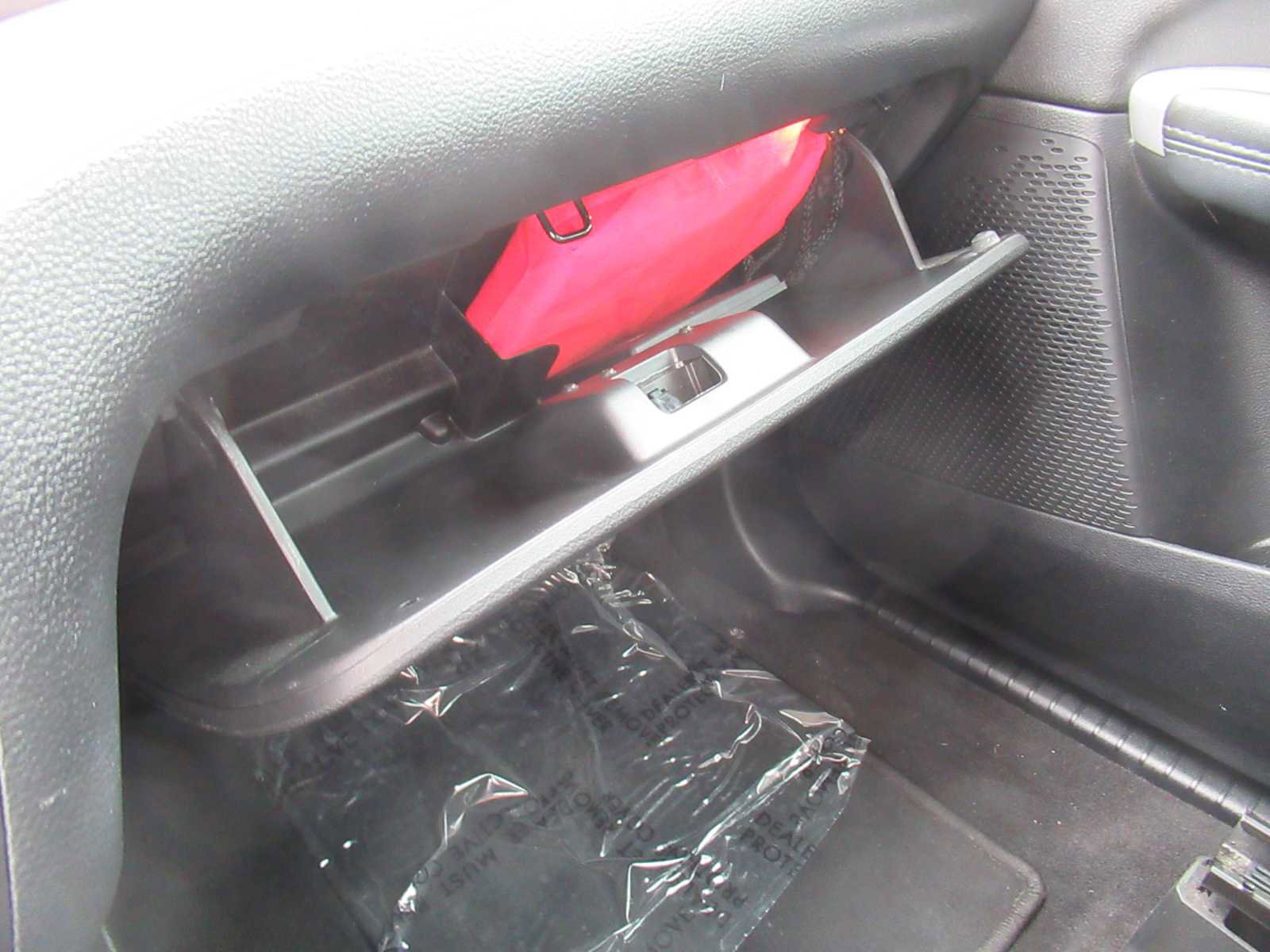 Used 2020 Dodge Journey SE w/ SE Popular Equipment Group image 29