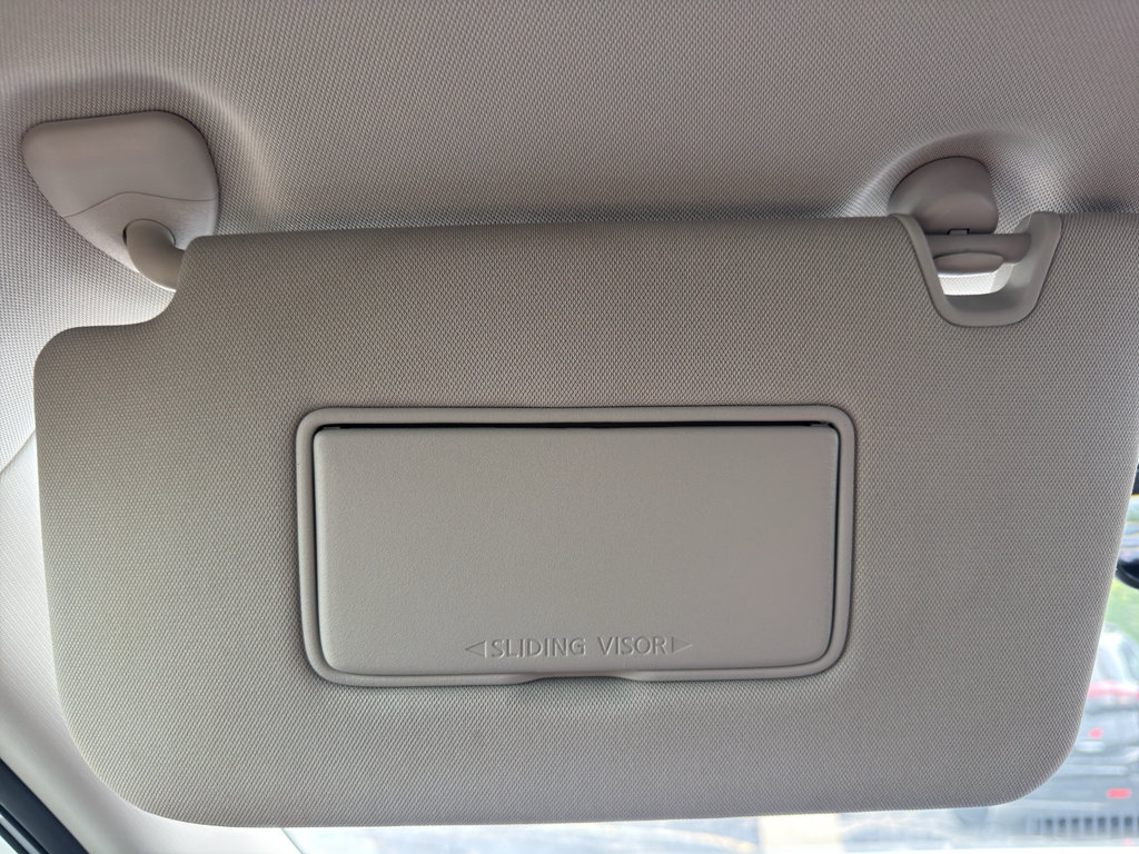 Used 2019 Nissan Rogue SV w/ Premium Package FWD image 24