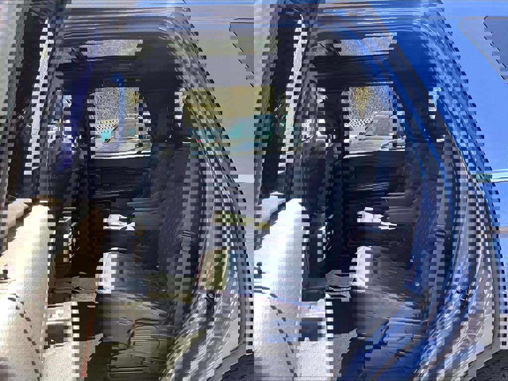 Used 2023 Ford Expedition Limited AWD/4WD image 16