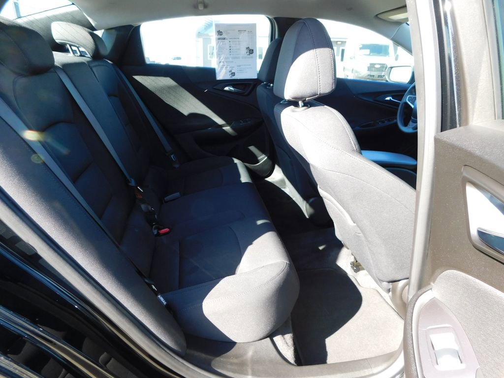 Used 2022 Chevrolet Malibu LS image 19