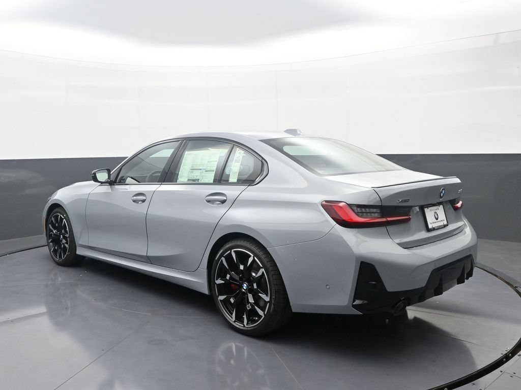 New 2026 BMW 330i xDrive Sedan w/ M Sport Package AWD/4WD image 5