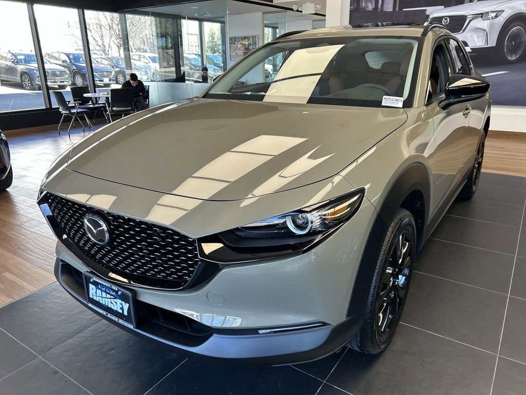 New 2025 MAZDA CX-30 Carbon AWD/4WD image 4