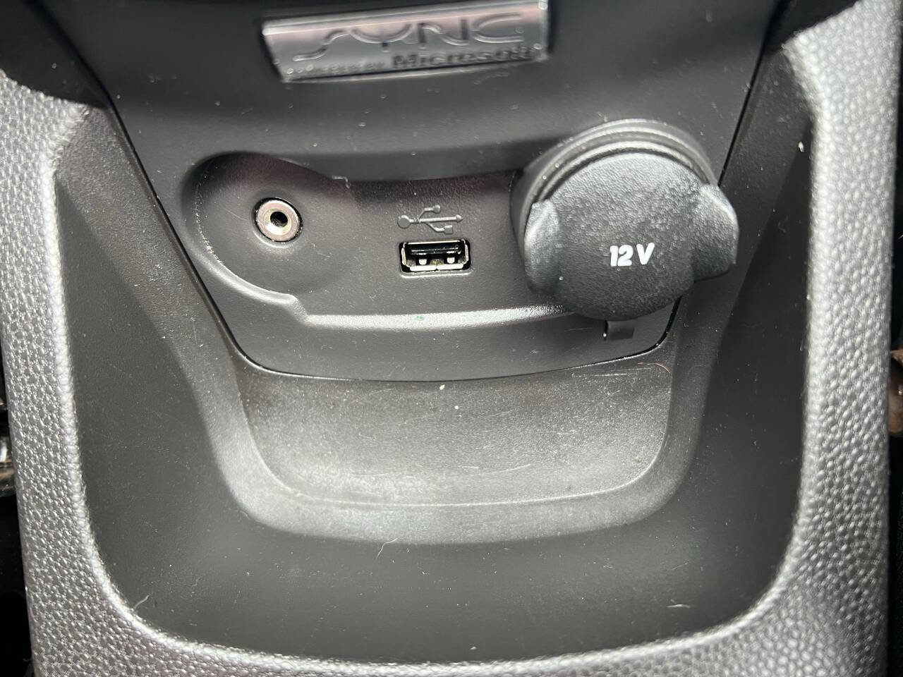 Used 2013 Ford Fiesta SE FWD image 19