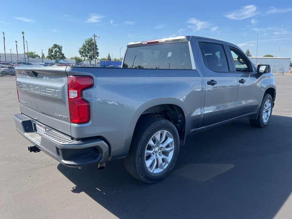 Used 2020 Chevrolet Silverado 1500 Custom w/ Custom Value Package RWD image 5