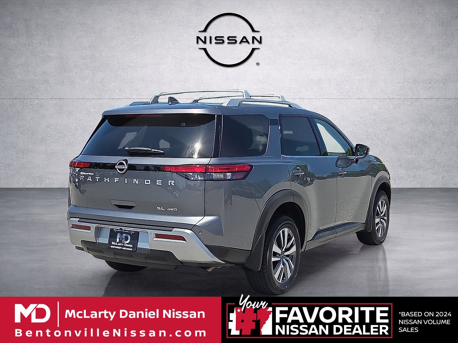 Used 2025 Nissan Pathfinder SL AWD/4WD image 5