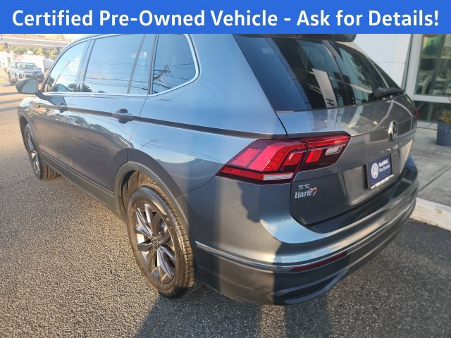 Certified 2022 Volkswagen Tiguan SE w/ Panoramic Sunroof Package AWD/4WD image 9