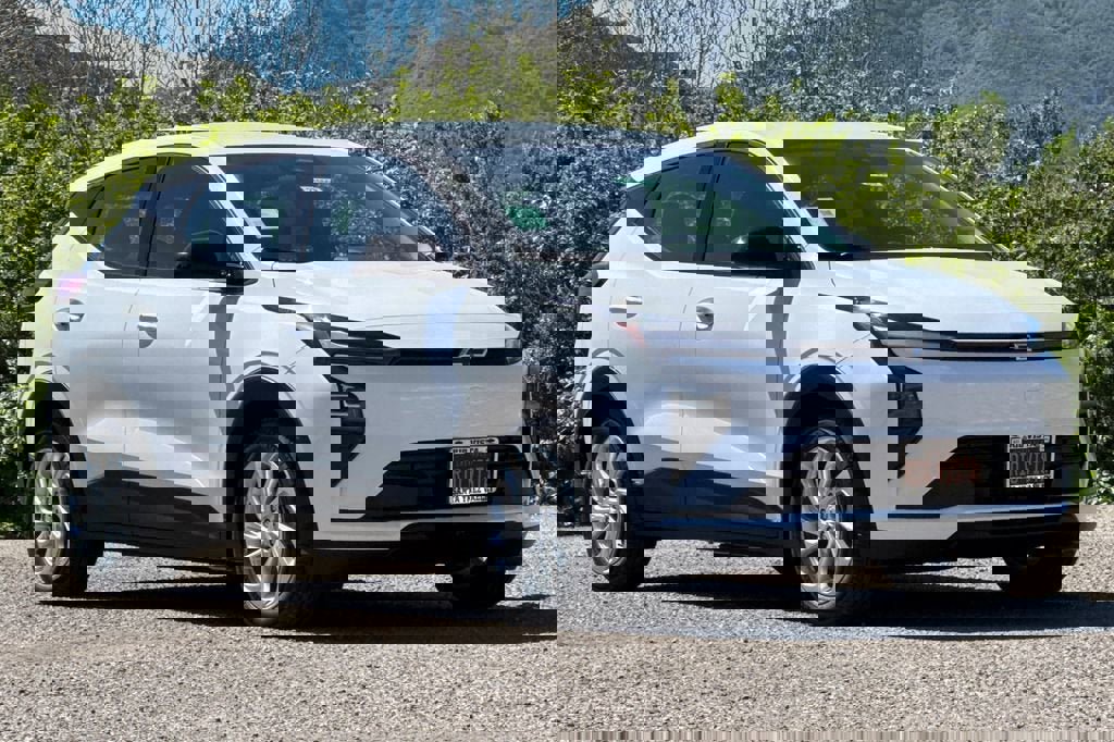 New 2027 Chevrolet Bolt LT w/ Comfort Package image 2