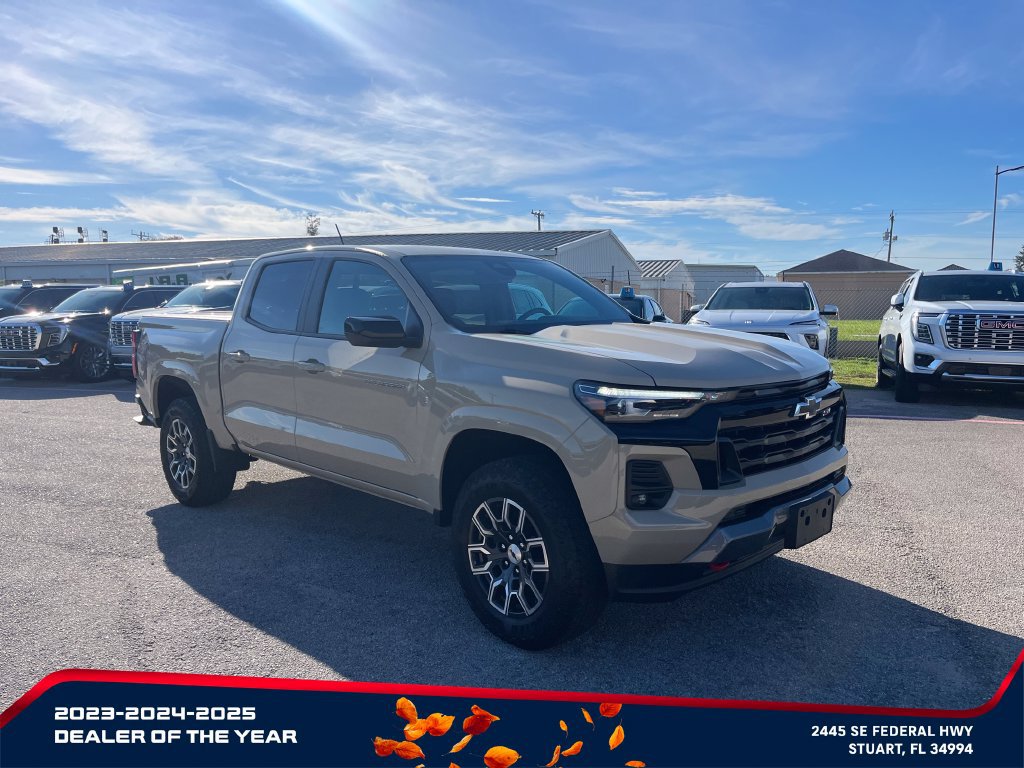 Used 2023 Chevrolet Colorado Z71 w/ Z71 Convenience Package 2 AWD/4WD image 2