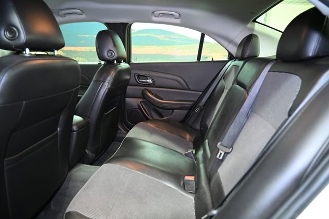 Used 2016 Chevrolet Malibu LT image 40