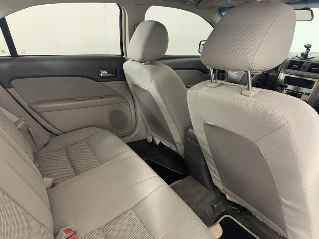 Used 2011 Ford Fusion S image 24