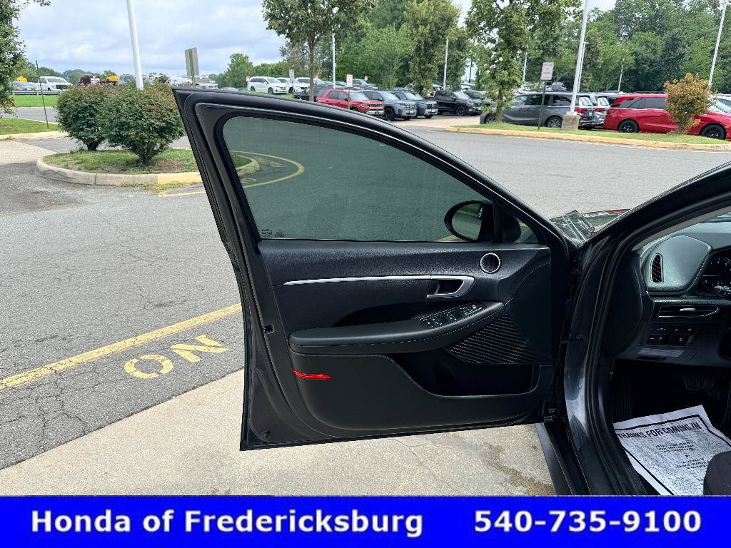 Used 2023 Hyundai Sonata SE FWD image 15