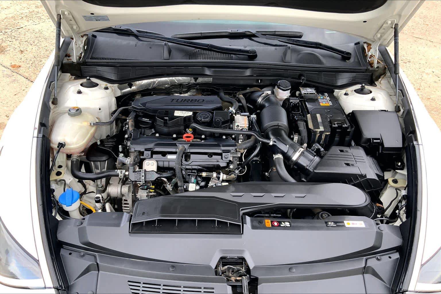 Used 2022 Hyundai Sonata Limited w/ Preferred Accessory Package FWD image 32