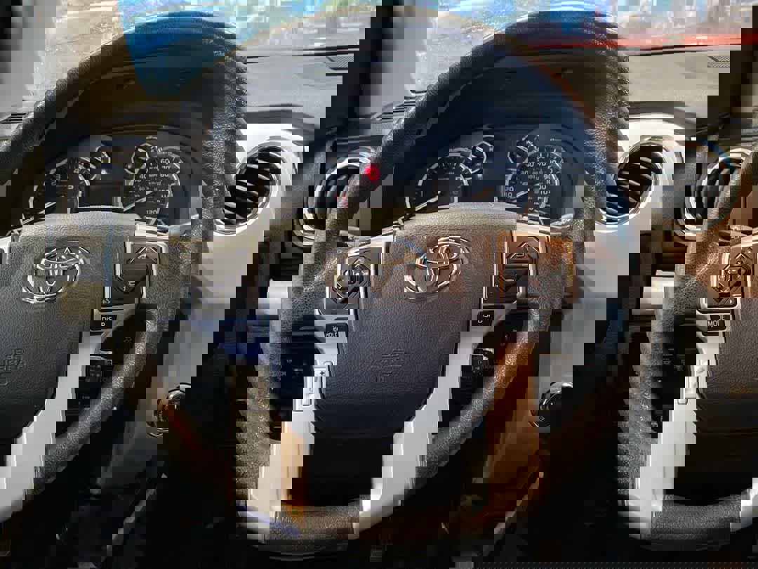 Used 2017 Toyota Tundra SR5 image 17