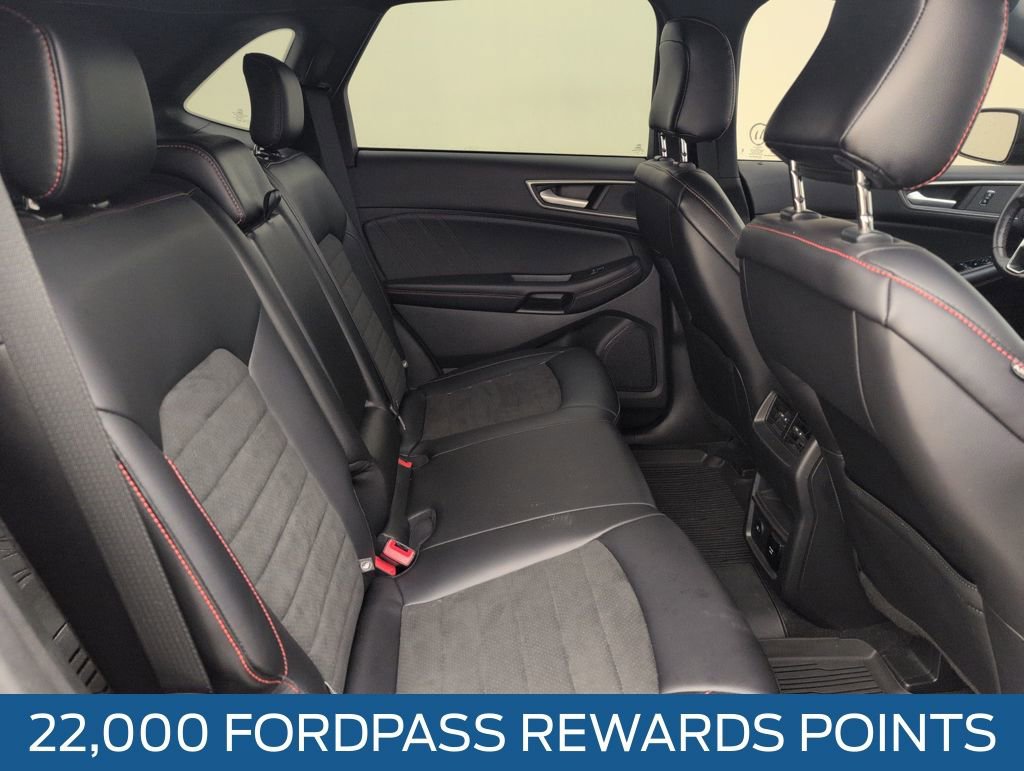 Used 2024 Ford Edge ST-Line image 19