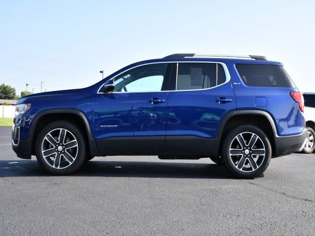 Used 2023 GMC Acadia SLT w/ Technology Package FWD image 4