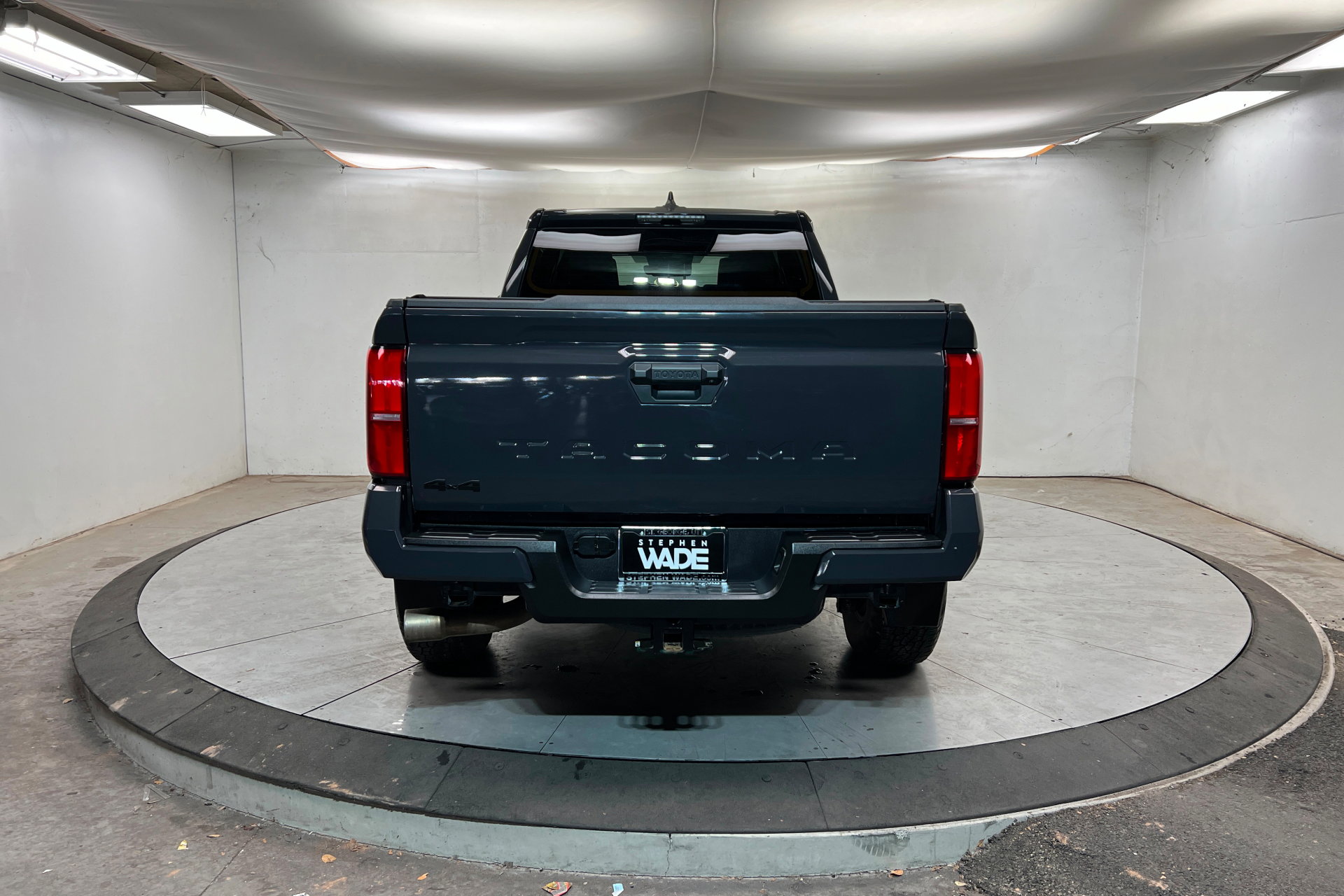 Used 2024 Toyota Tacoma TRD Off-Road image 4