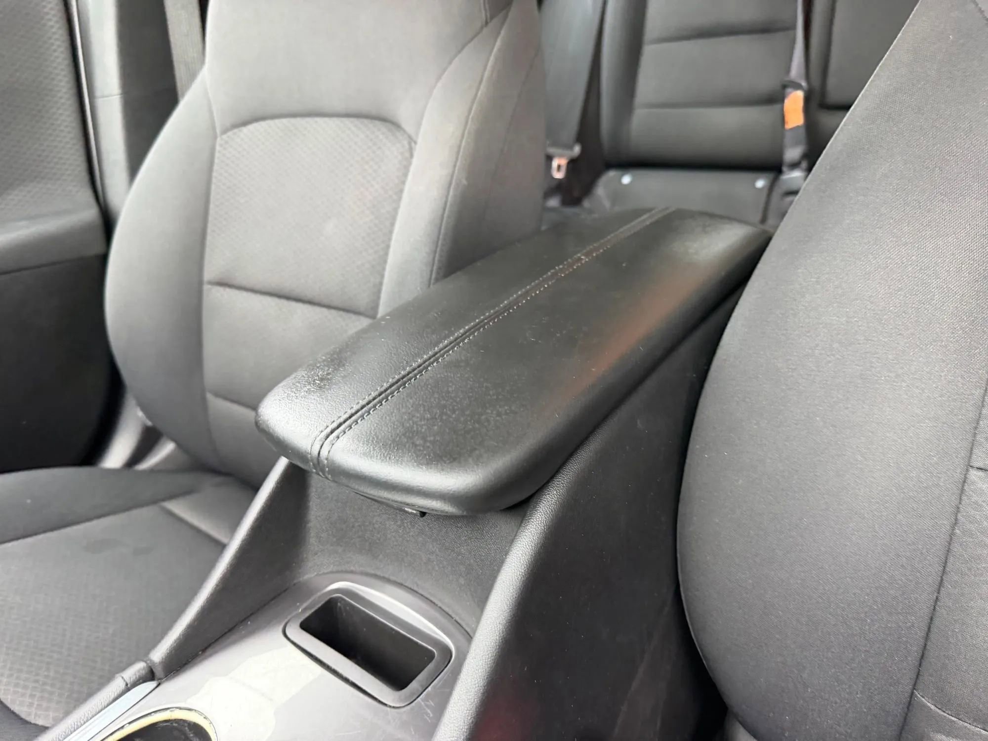 Used 2016 Chevrolet Malibu LT image 28