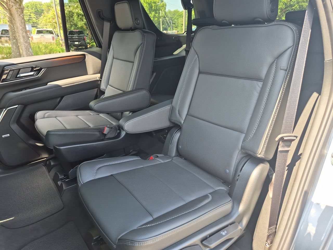 New 2026 GMC Yukon Denali AWD/4WD image 25