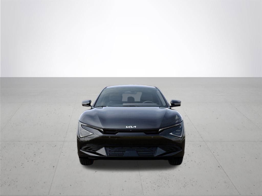 New 2025 Kia EV6 Wind image 2