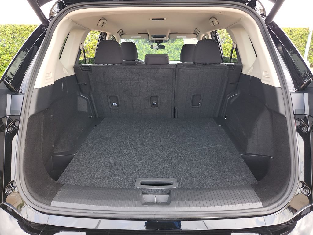 Used 2025 Nissan Rogue SV AWD/4WD image 13