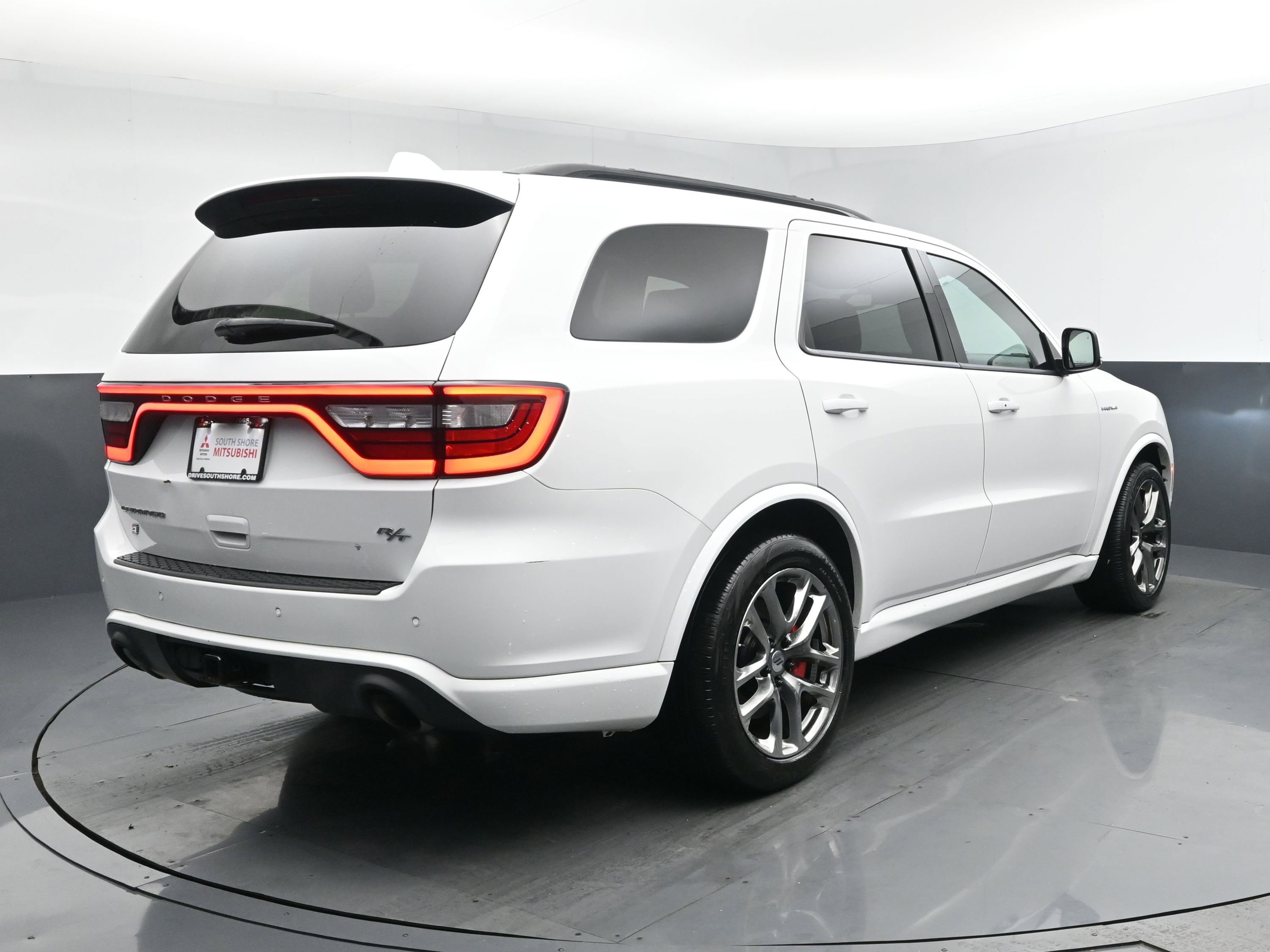 Used 2022 Dodge Durango R/T w/ Tow 'N Go Package image 21