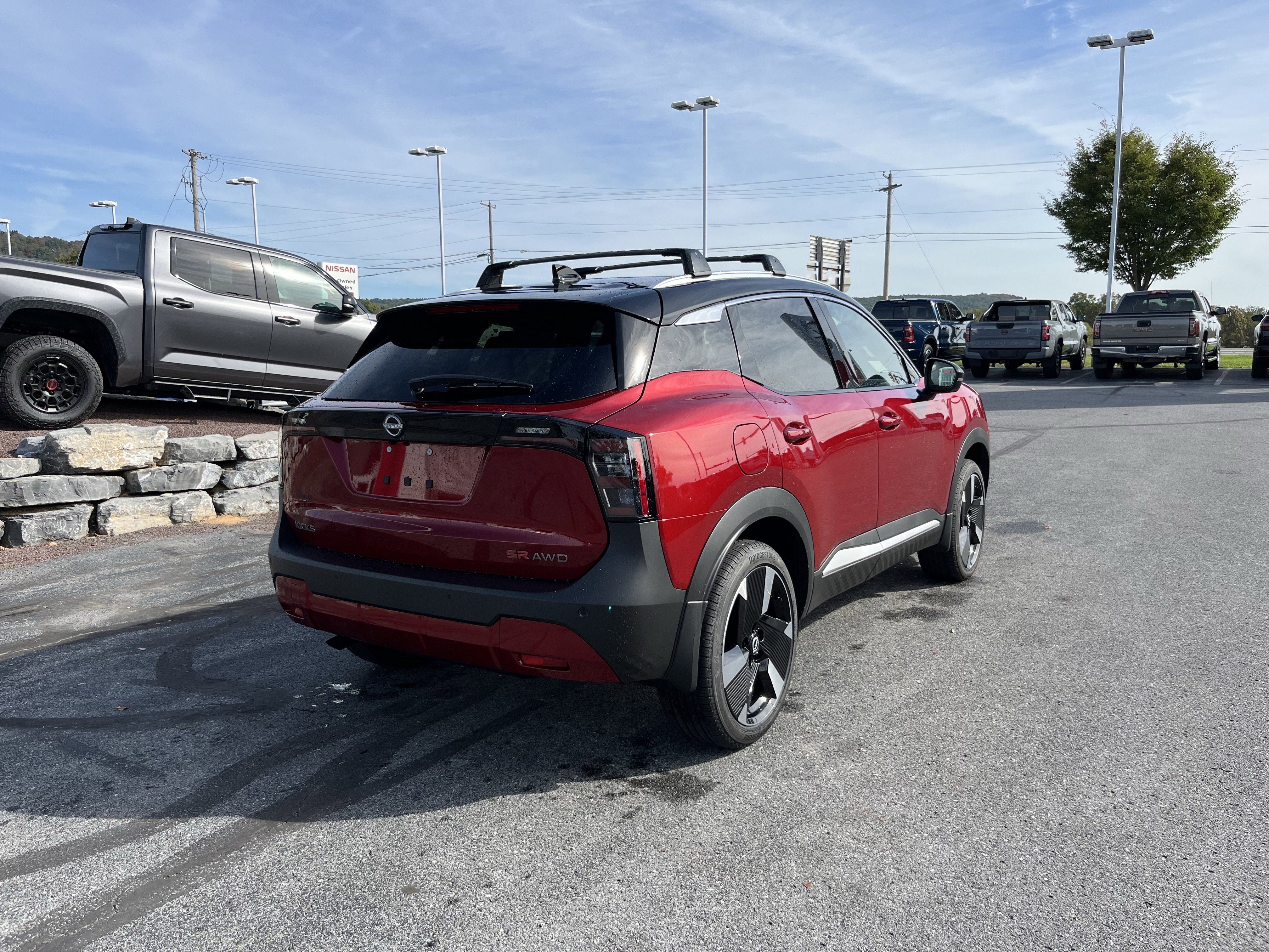 New 2026 Nissan Kicks SR w/ SR Premium Package image 3