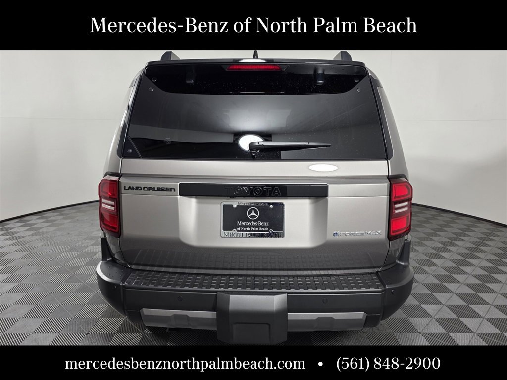 Used 2025 Toyota Land Cruiser w/ Premium Package image 5