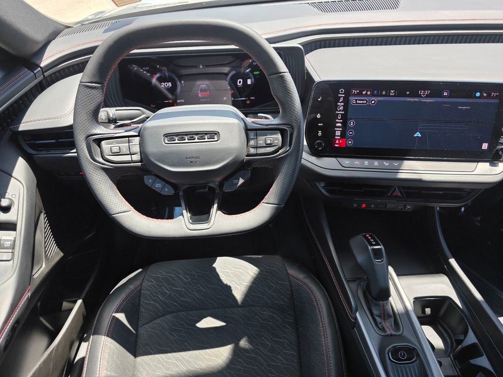 Used 2025 Dodge Charger R/T w/ Sun & Sound Package image 16