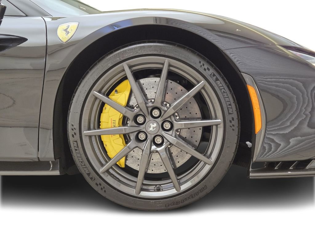 Used 2022 Ferrari SF90 Stradale AWD/4WD image 8