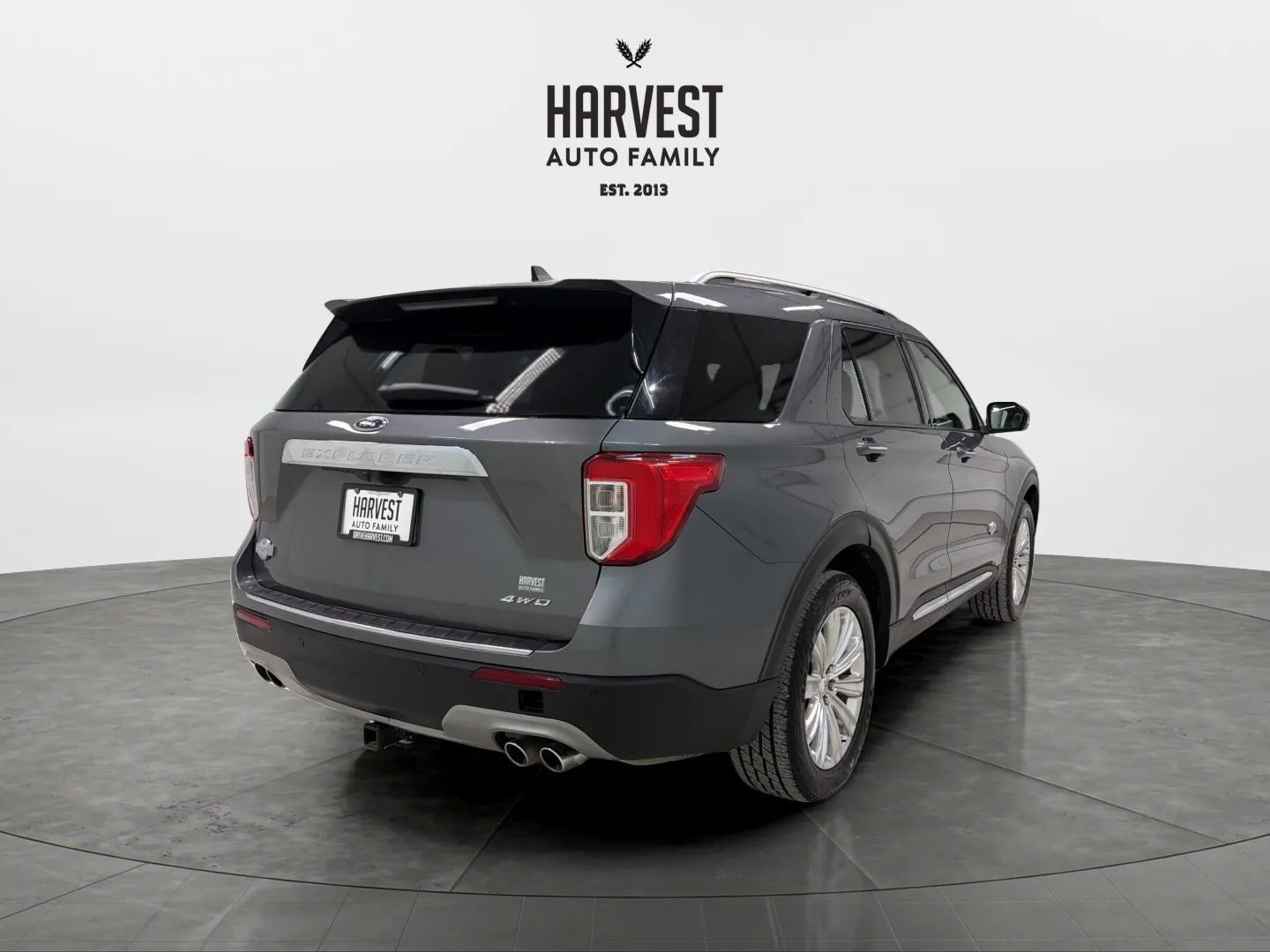 Used 2022 Ford Explorer King Ranch w/ Premium Technology Package image 6