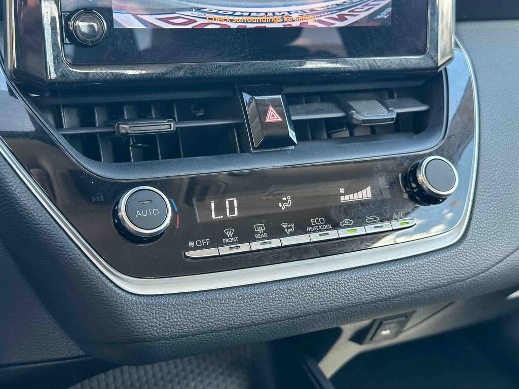 Used 2024 Toyota Corolla LE image 31