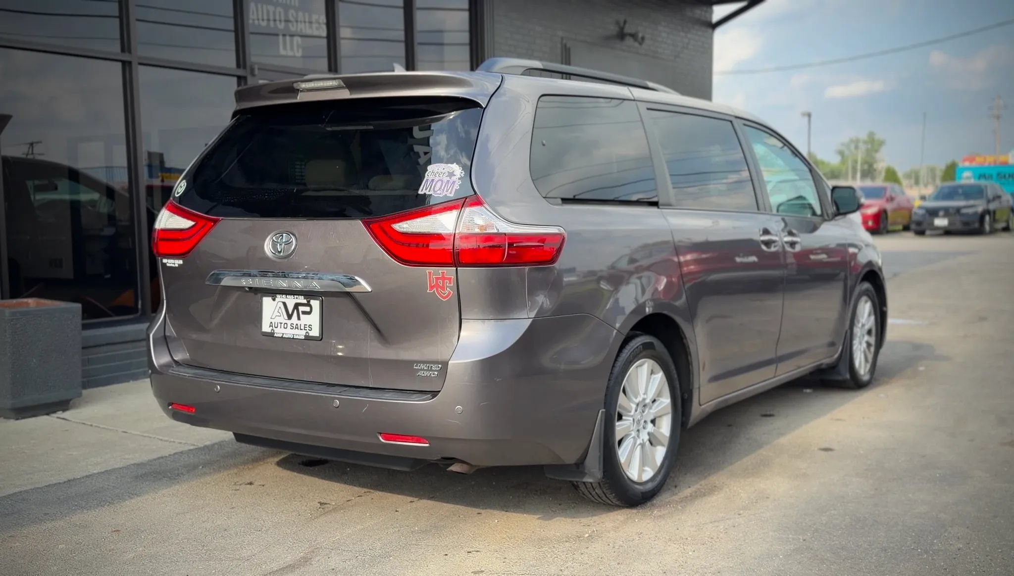 Used 2015 Toyota Sienna Limited AWD/4WD image 2