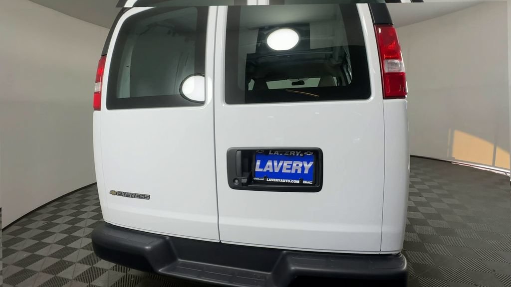 Used 2026 Chevrolet Express 2500 w/ Communications Package RWD image 11