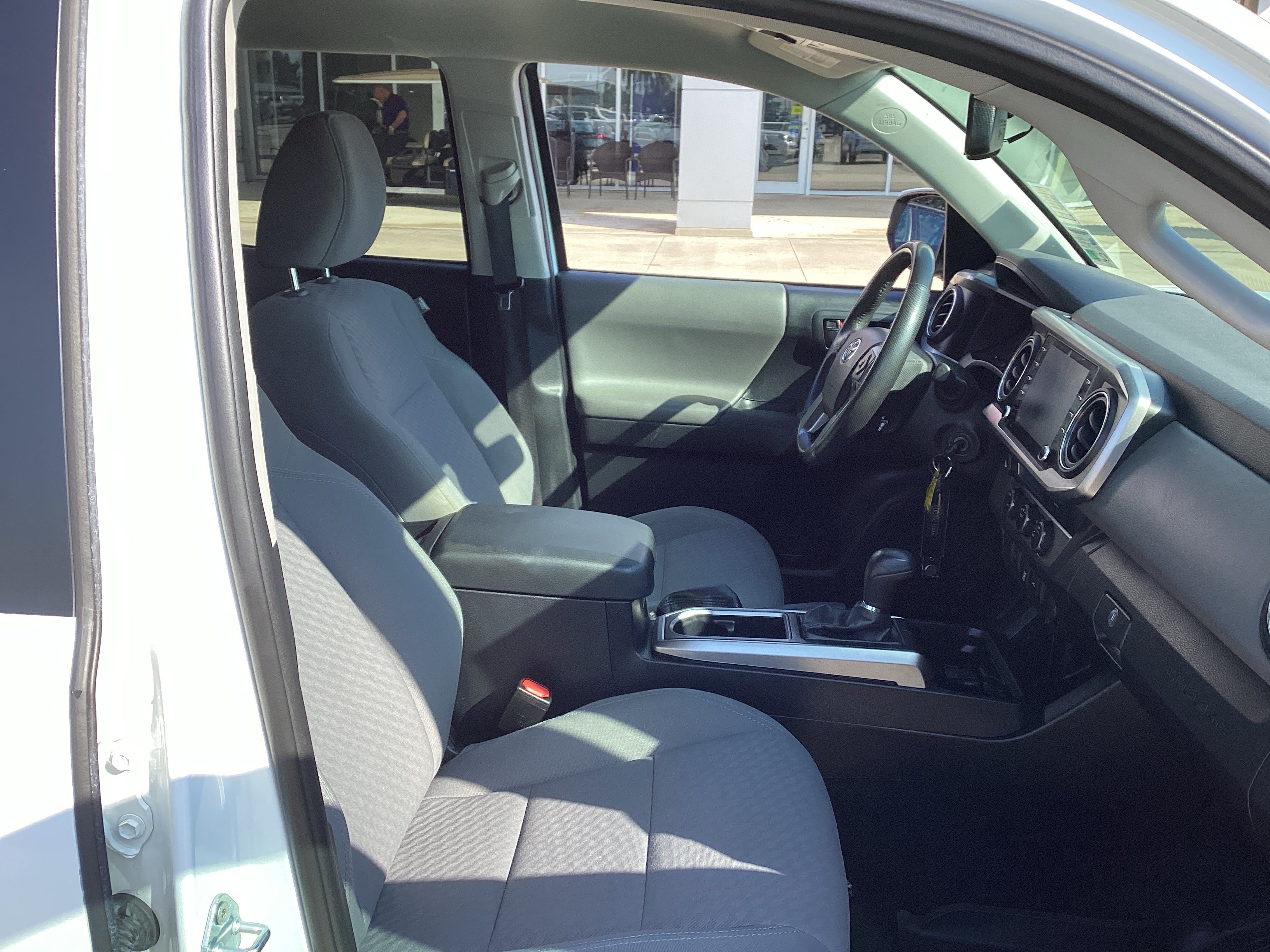 Used 2021 Toyota Tacoma SR5 RWD image 9