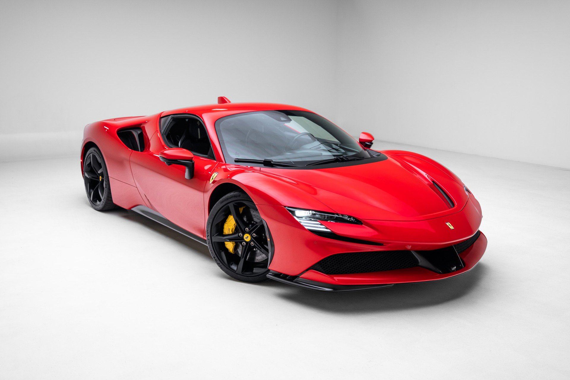 Used 2024 Ferrari SF90 Stradale AWD/4WD image 21