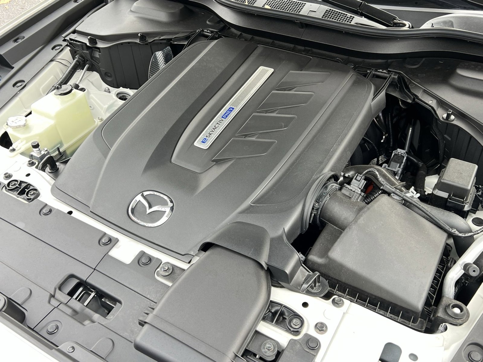 Used 2025 MAZDA CX-90 Plug-In Hybrid w/ Preferred image 28