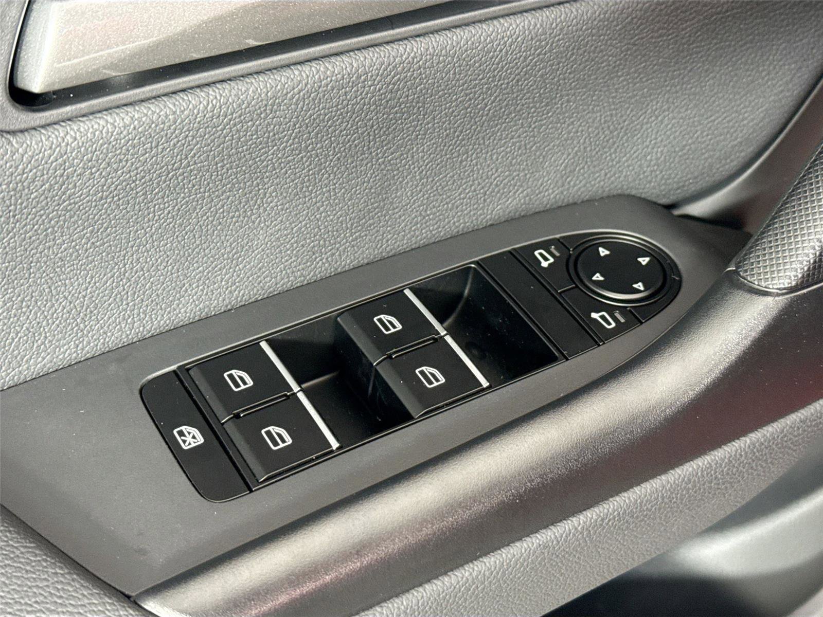 New 2025 MAZDA CX-50 AWD 2.5 Hybrid w/ Weather Package image 31