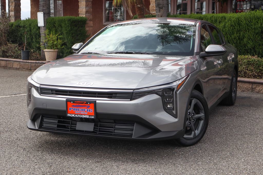 Used 2025 Kia K4 FWD image 4