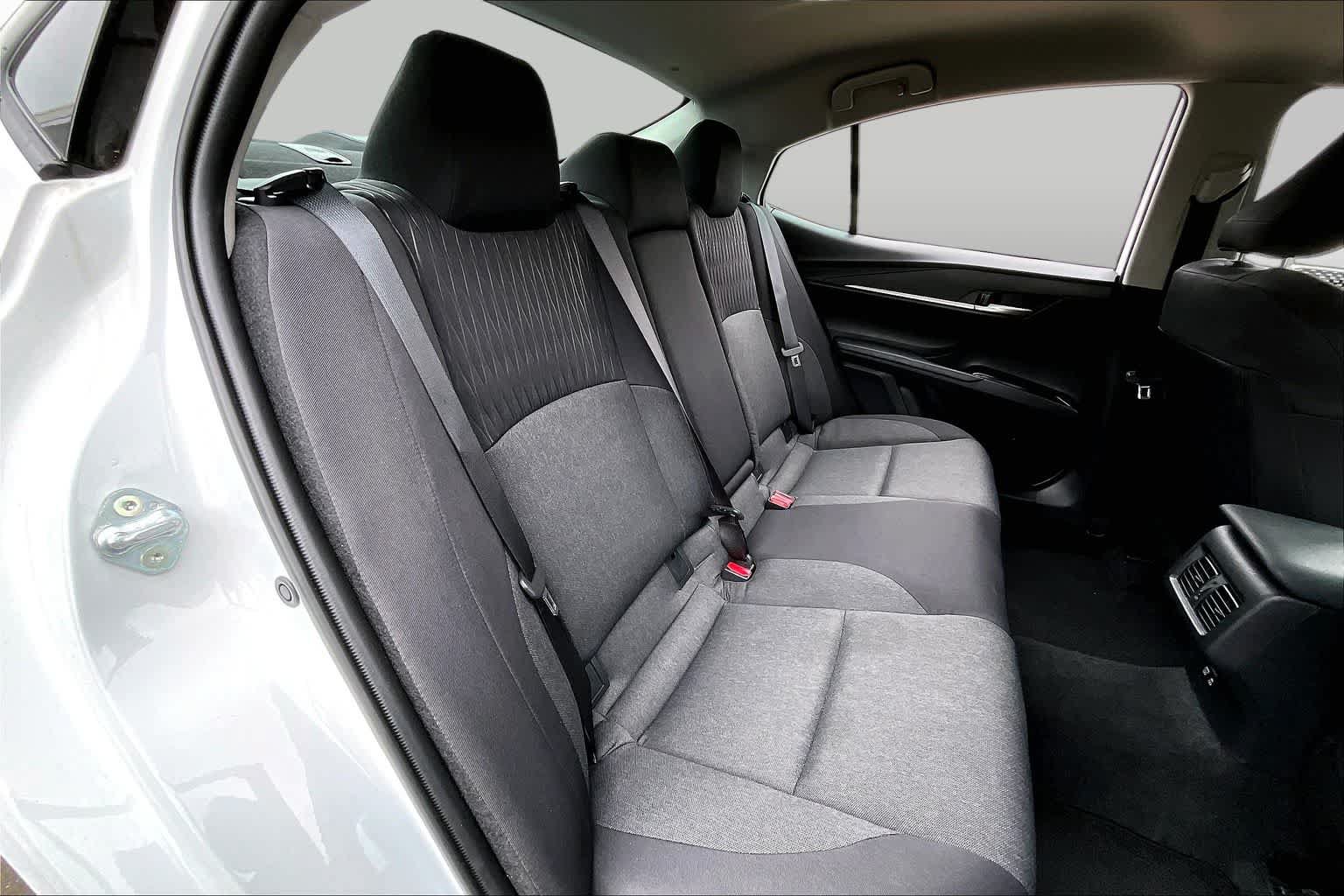 Used 2026 Toyota Camry LE FWD image 19