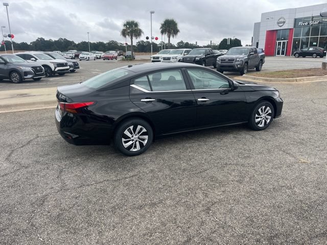 New 2025 Nissan Altima 2.5 S FWD image 12