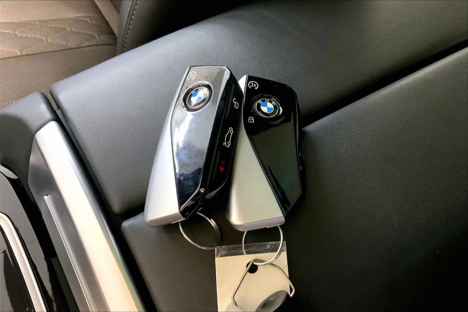 Used 2024 BMW X7 xDrive40i w/ Executive Package AWD/4WD image 14