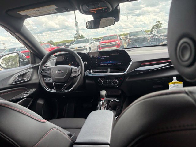 New 2026 Chevrolet Trax RS w/ Sunroof Package FWD image 13