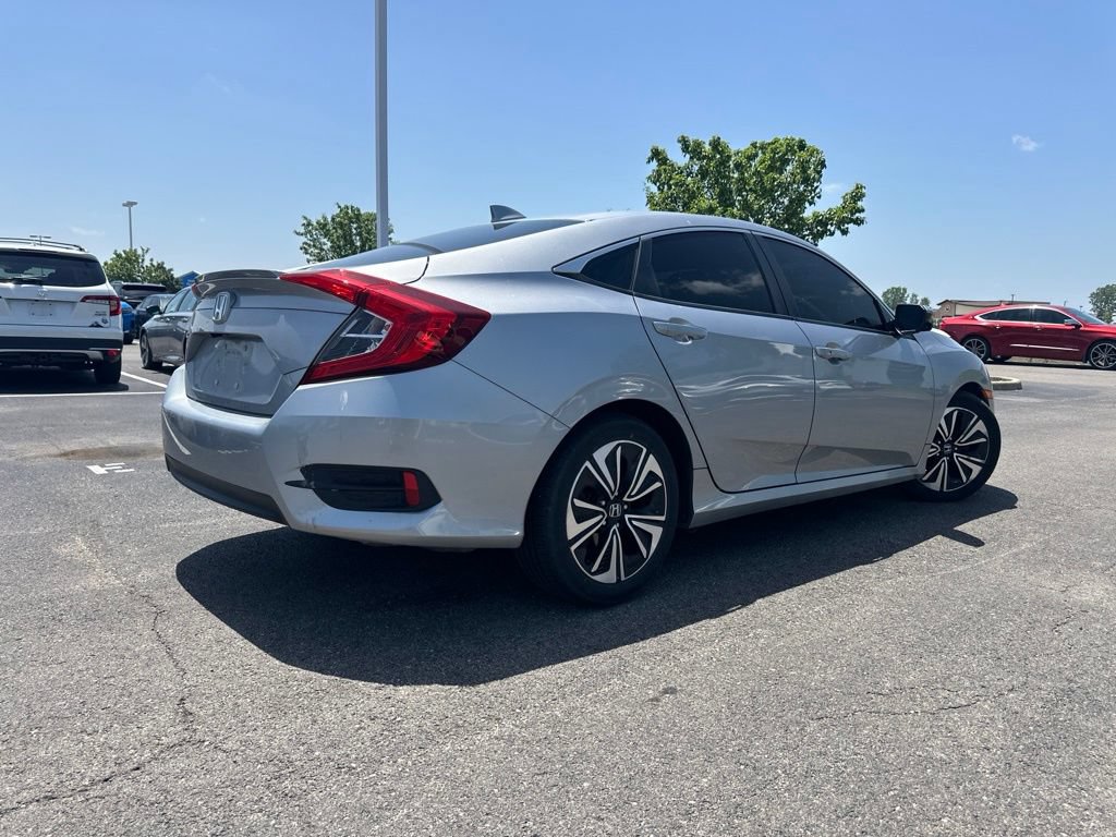 Used 2016 Honda Civic EX-T image 11