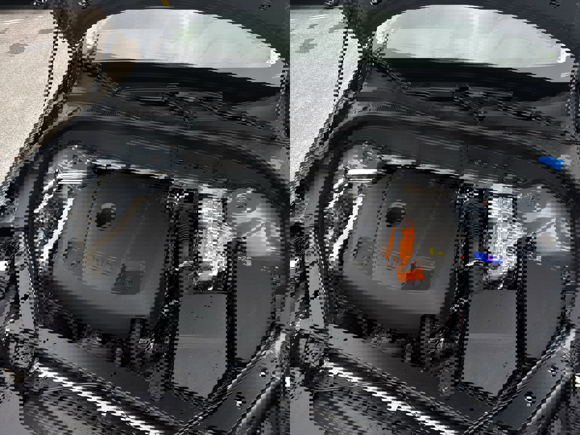 Used 2024 Volvo XC60 T8 Plus w/ Climate Package image 31