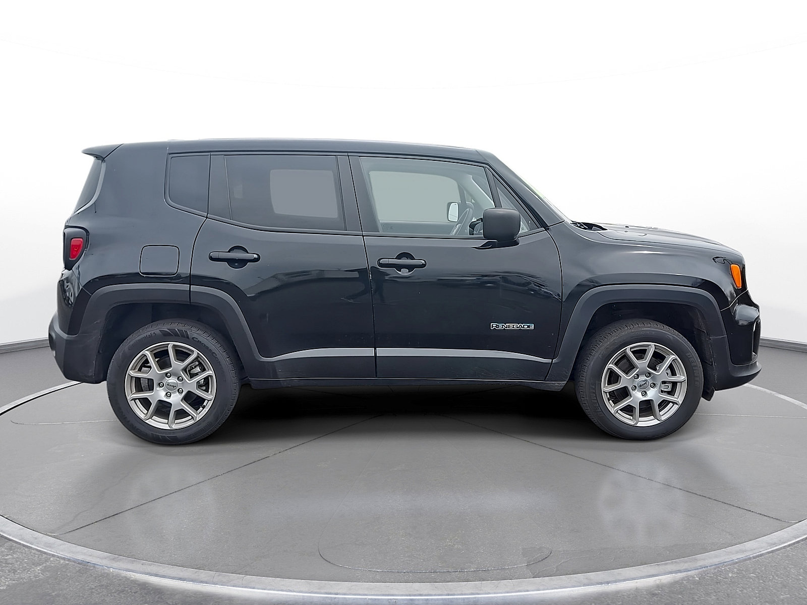 Used 2023 Jeep Renegade Latitude AWD/4WD image 9