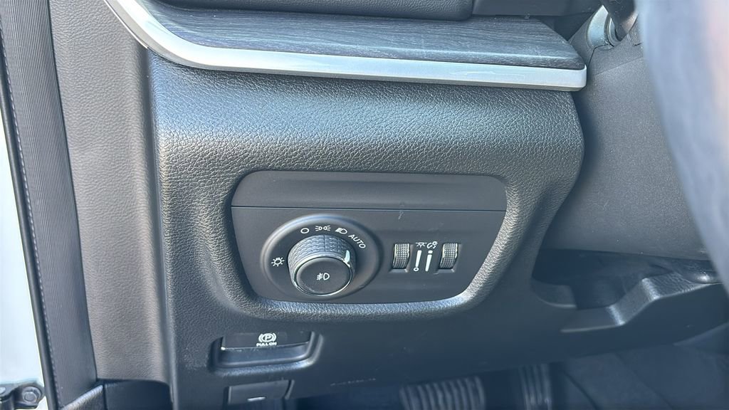 Used 2021 Jeep Grand Cherokee L Limited image 15