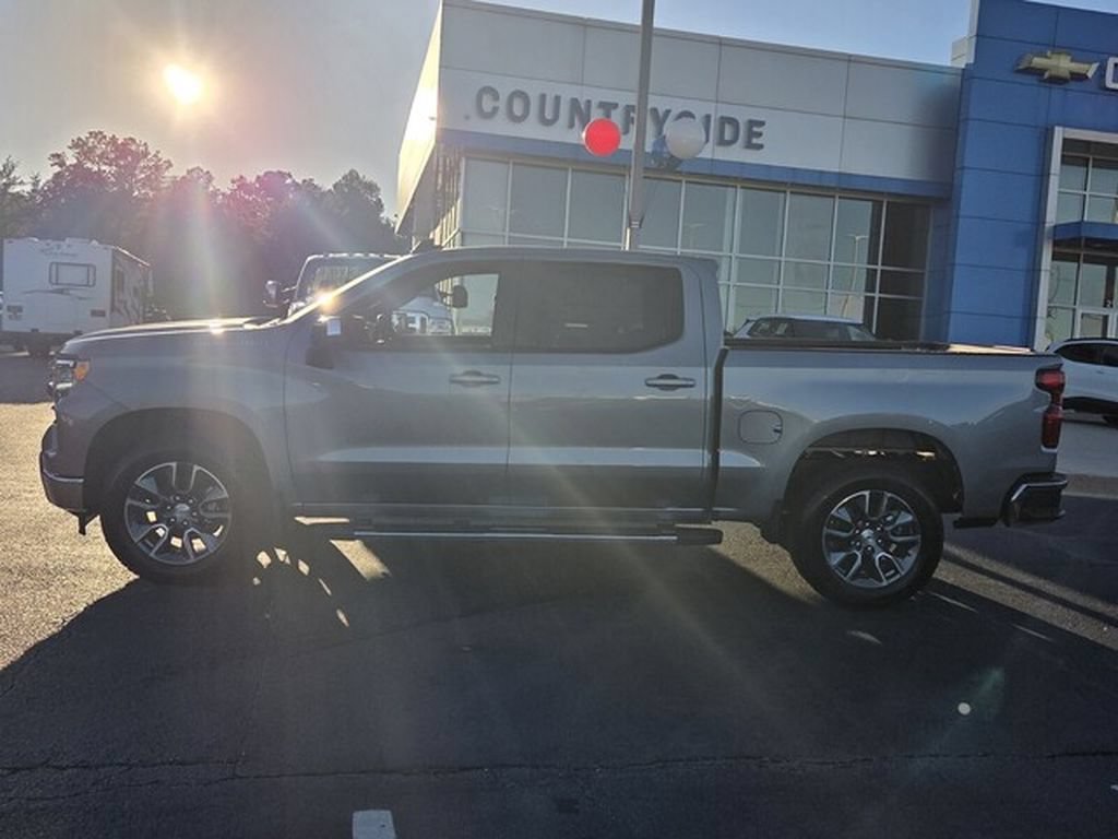 New 2026 Chevrolet Silverado 1500 LT w/ Leather Package RWD image 2