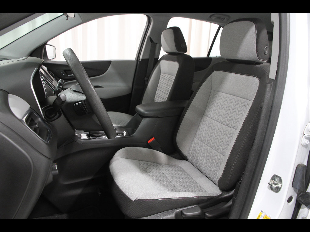 Certified 2023 Chevrolet Equinox LS w/ Driver Confidence II Package AWD/4WD image 5