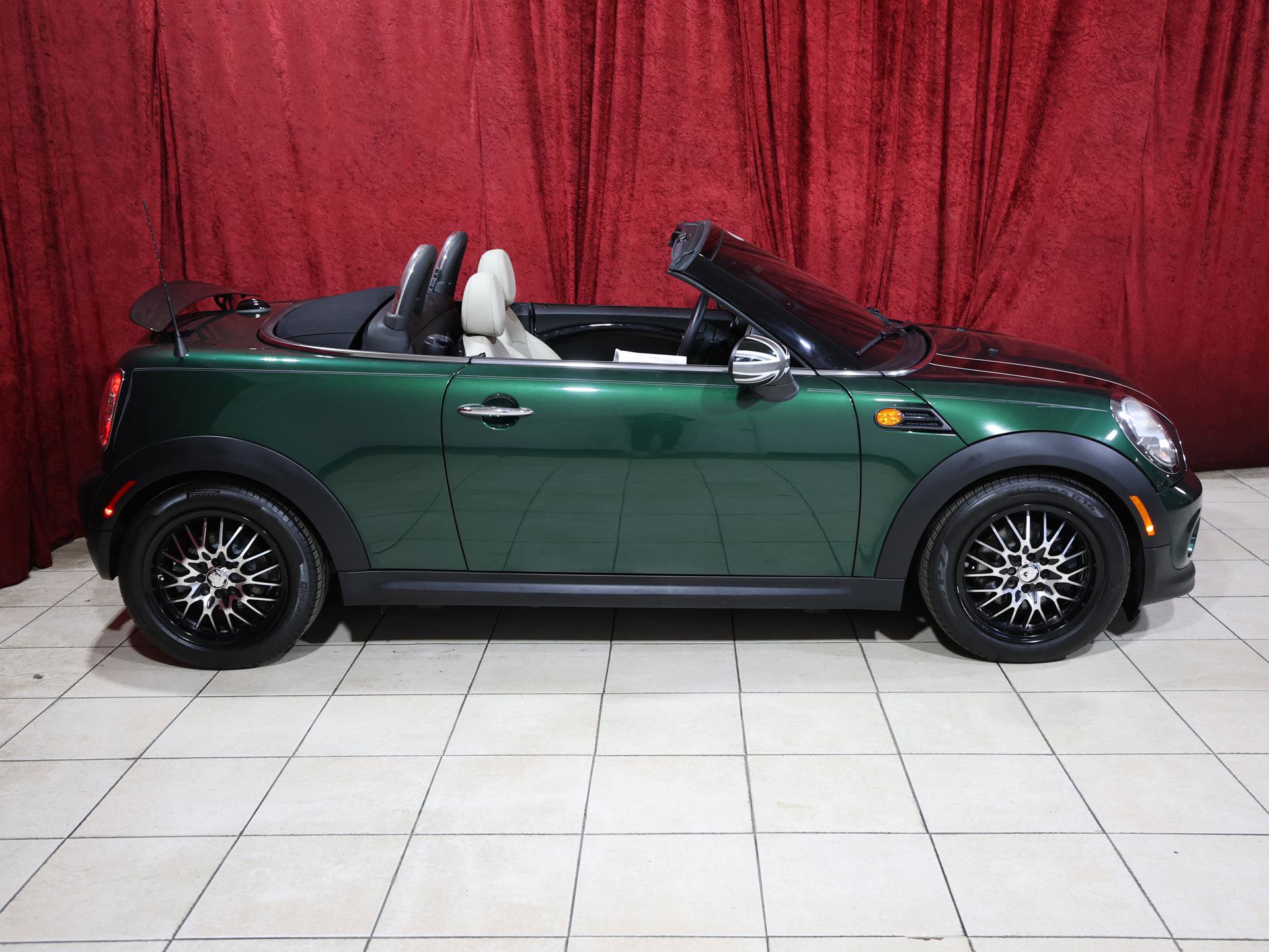 Used 2014 MINI Cooper Roadster image 10